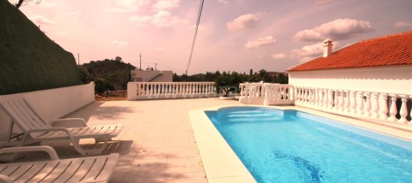 4 bedrooms House in Portimao, Portugal No. 186931 2