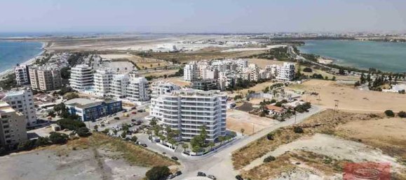 3 bedrooms Apartment in Larnaca, Cyprus No. 10955 6