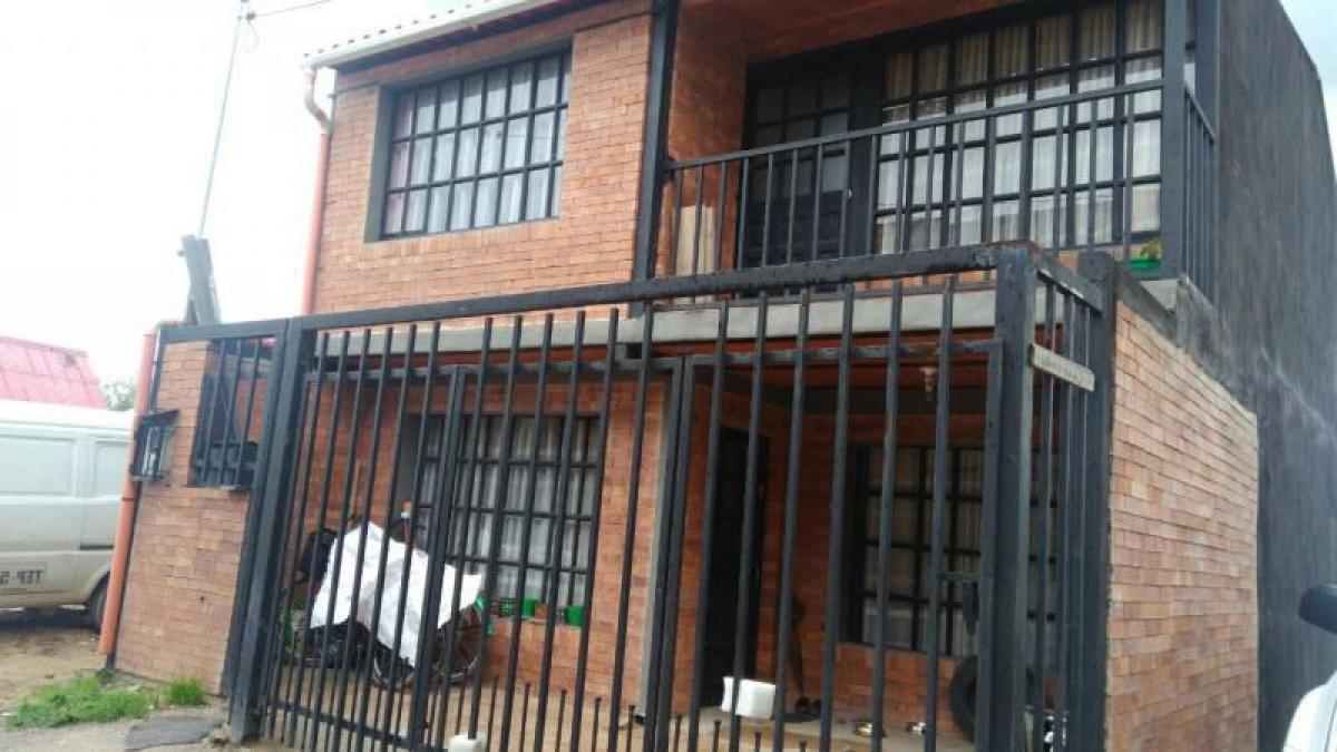 Casa de 4 dormitorios en Cundinamarca, Colombia No. 7615