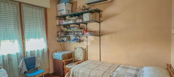 3 rooms Apartment in Parma, Italy No. 79368 9