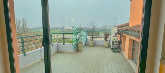 3 rooms Apartment in Parma, Italy No. 79368 14