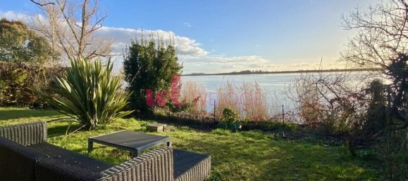 4 bedrooms House in Bourg, France No. 95805 3