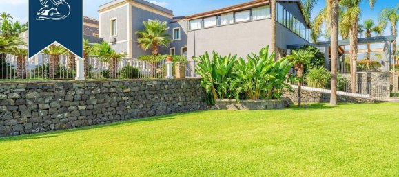 7 chambres Villa à Acireale, Italy No. 53075 13