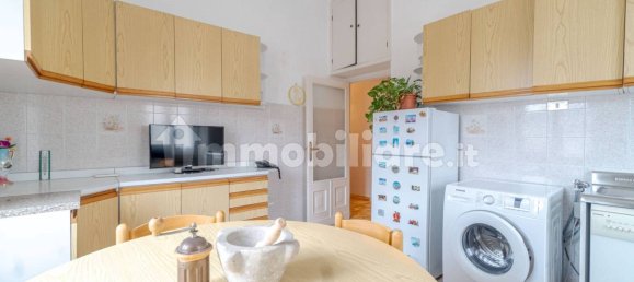 2 Schlafzimmer Wohnung in Genoa, Italy, Nr. 133944 15