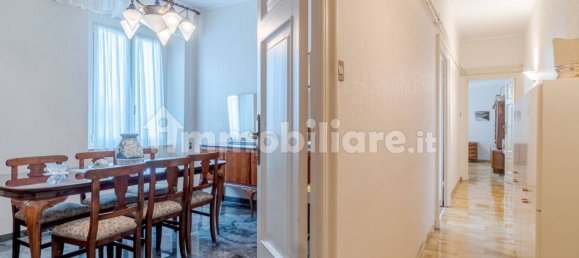 2 Schlafzimmer Wohnung in Genoa, Italy, Nr. 133944 6