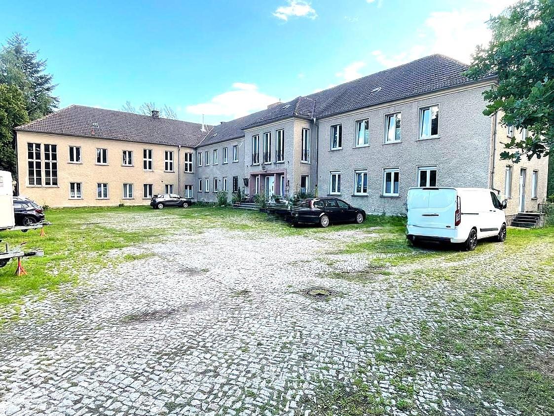 Gebäude in Barnim, Germany 785m², Nr. 372130