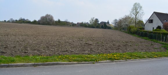  Land in Soissons, France No. 82722 2