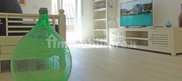 Apartamento de 2 dormitorios en Alghero, Italy No. 270788 2