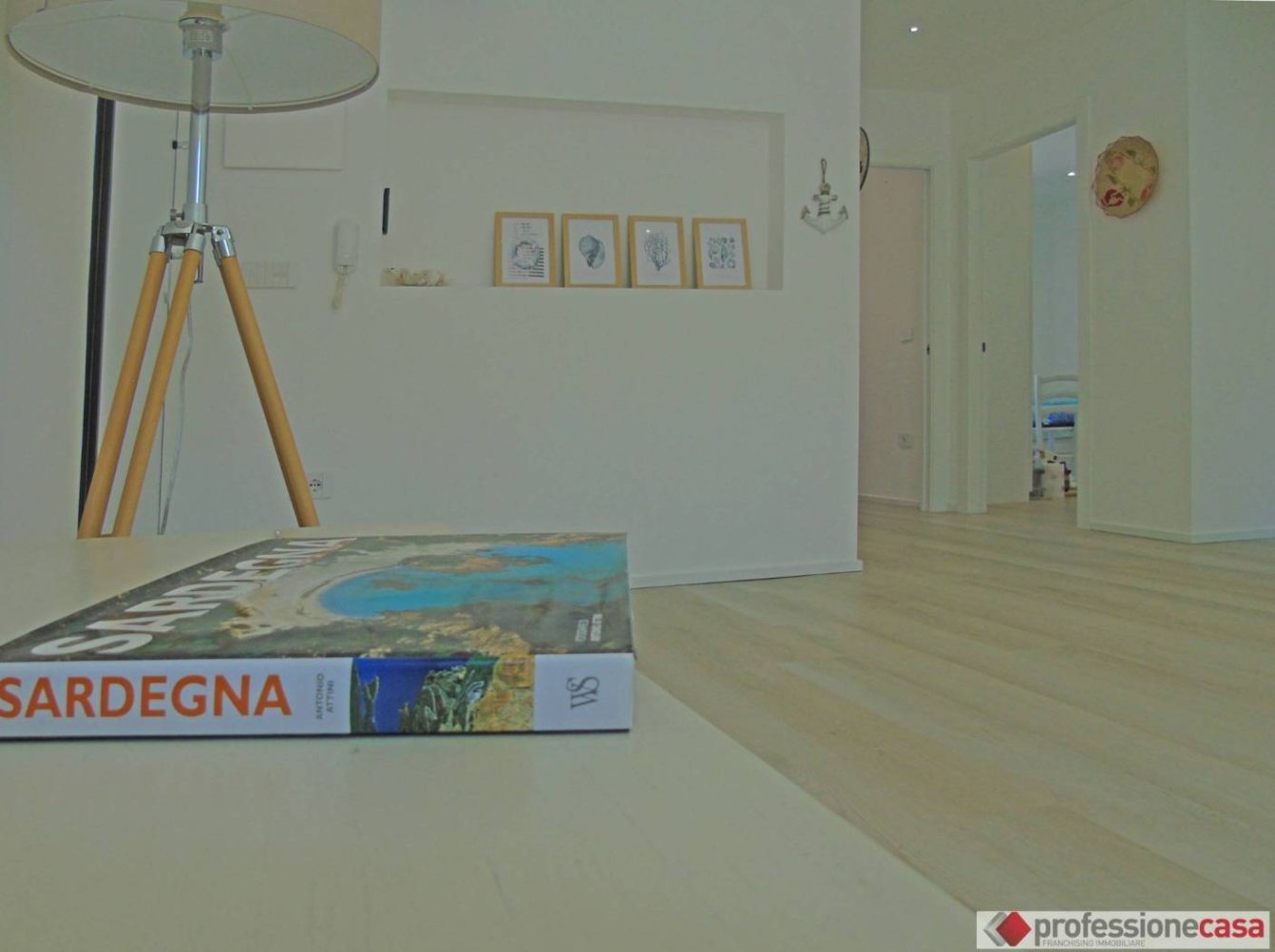 Apartamento de 2 dormitorios en Alghero, Italy No. 270788