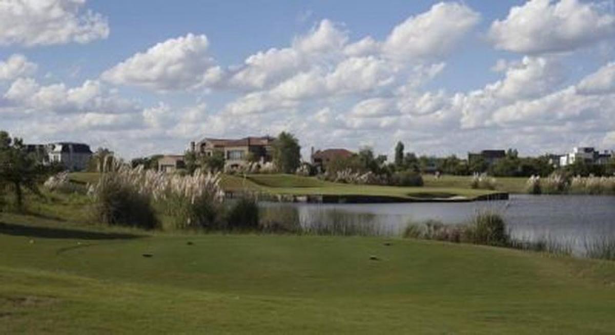  Land in Tigre, Argentina No. 32174