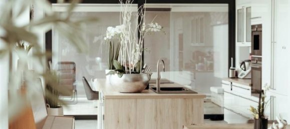 7 rooms Townhouse in Leer, Germany No. 297502 3