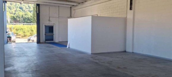 1 room Warehouse in Albese con Cassano, Italy No. 340506 4