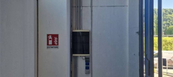 1 room Warehouse in Albese con Cassano, Italy No. 340506 5