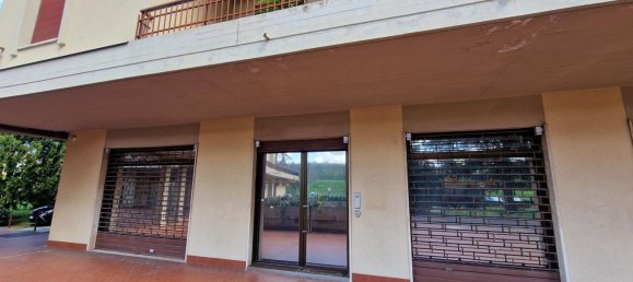 3-salle Propriété commerciale à Scandicci, Italy No. 146641 11