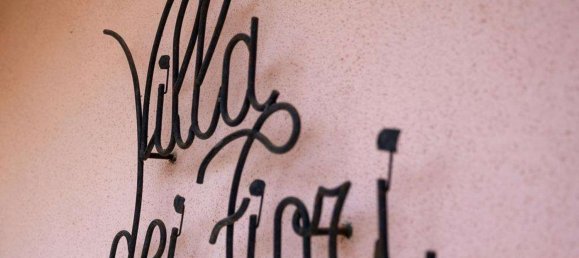 8 rooms House in Gravedona ed Uniti, Italy No. 59006 36