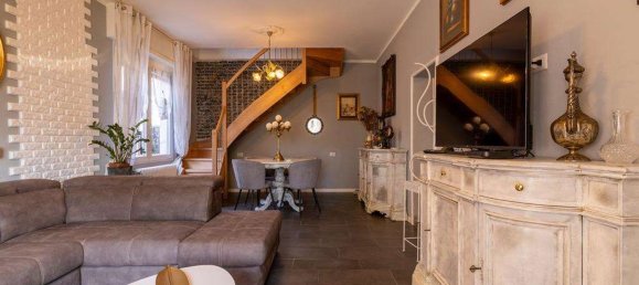 8 rooms House in Gravedona ed Uniti, Italy No. 59006 5