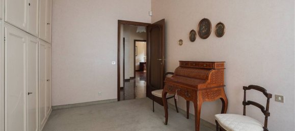 Apartamento T5 em Milan, Italy N.º 332109 13