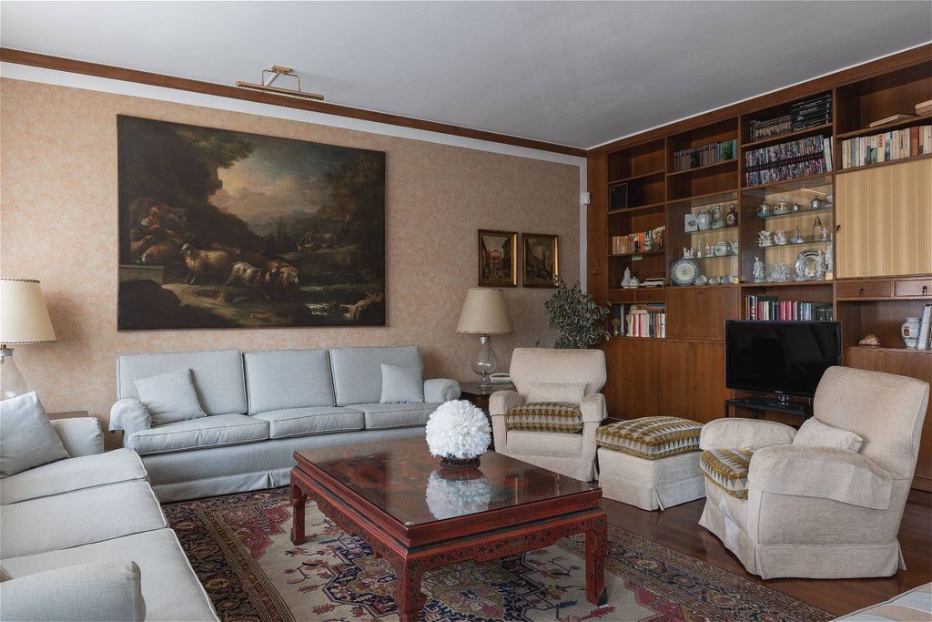 Apartamento T5 em Milan, Italy N.º 332109