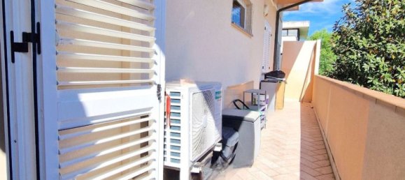 Квартира с 4 спальнями в Риччоне, Италия № 328011 4