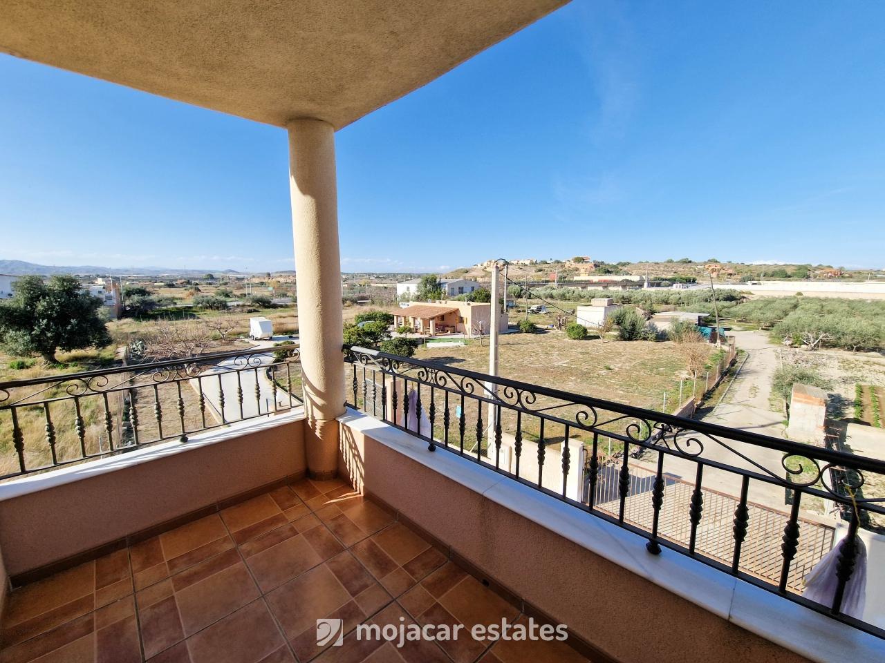 5 bedrooms Townhouse in Turre, Spain No. 63921