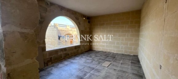 3 bedrooms Farm in Munxar, Malta No. 494 3