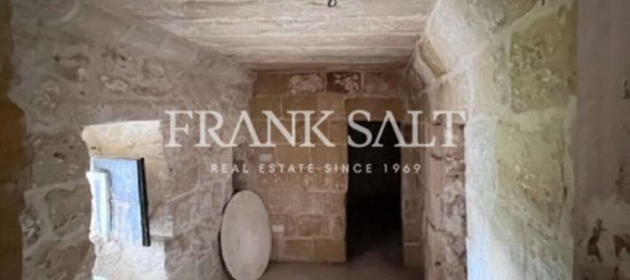 3 bedrooms Farm in Munxar, Malta No. 494 4