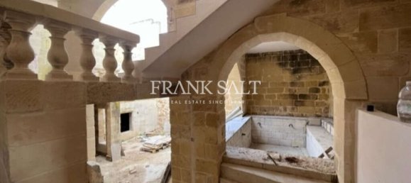 3 bedrooms Farm in Munxar, Malta No. 494 12