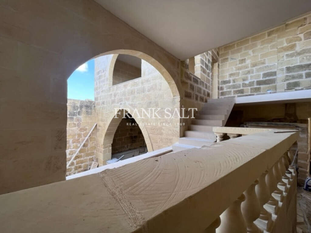 3 bedrooms Farm in Munxar, Malta No. 494
