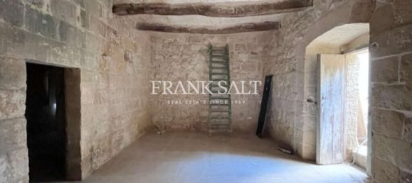 3 bedrooms Farm in Munxar, Malta No. 494 5