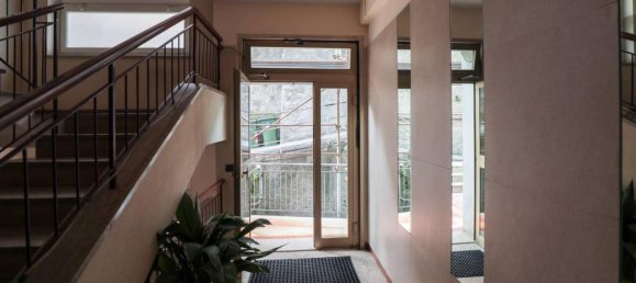 Apartamento de 2 habitaciónes en Genoa, Italy No. 166870 16