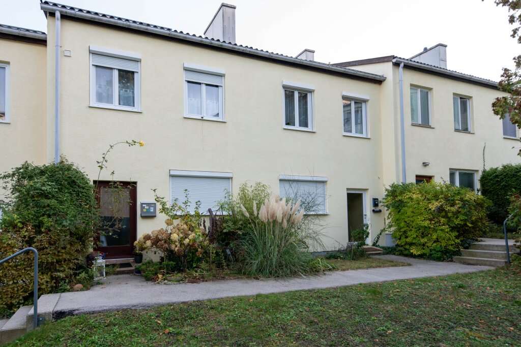 Adosado de 4 habitaciónes en Hinterbruhl, Austria No. 92548