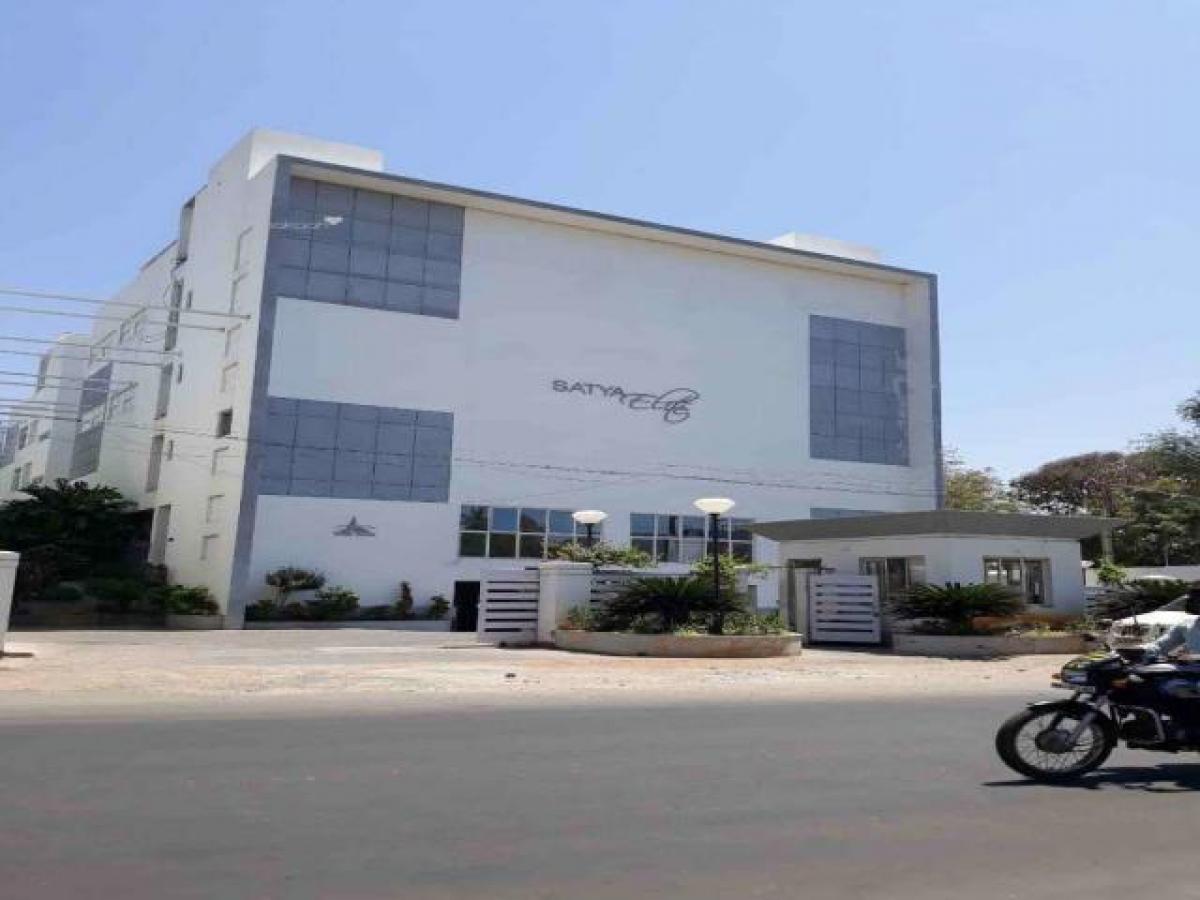 Дом с 4 спальнями в Мадурай, Индия № 56099