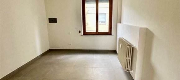 4 rooms Apartment in Piacenza, Italy No. 283434 14