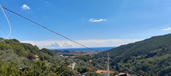 6 rooms House in Savona, Italy No. 13093 5