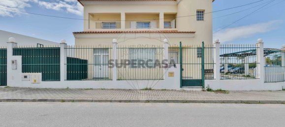 3 bedrooms Commercial property in Setubal, Portugal No. 161687 3