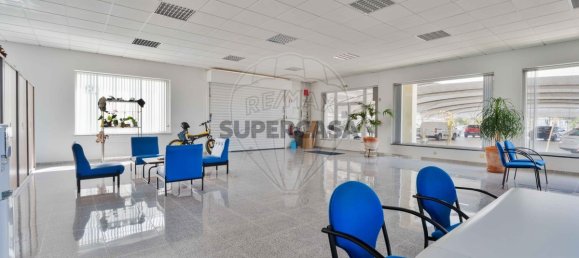 3 bedrooms Commercial property in Setubal, Portugal No. 161687 25