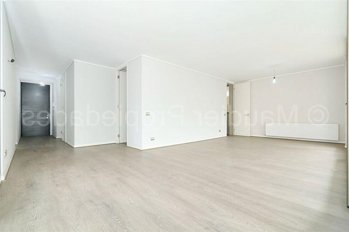 3 bedrooms Apartment in Santiago, Chile No. 2117