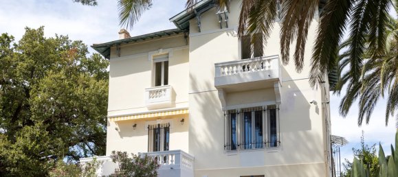 5 bedrooms Commercial property in Antibes, France No. 1518 11