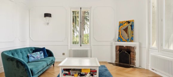 5 bedrooms Commercial property in Antibes, France No. 1518 6