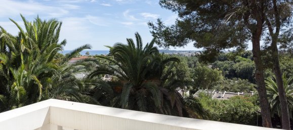 5 bedrooms Commercial property in Antibes, France No. 1518 4