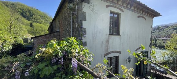 3 bedrooms House in Lucca, Italy No. 320499 3