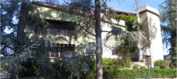 4 Schlafzimmer Villa in Colleferro, Italy, Nr. 283556 3