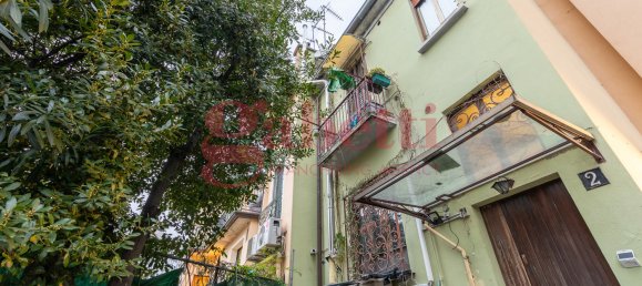 4-Zimmer Villa in Milan, Italy, Nr. 248250 2