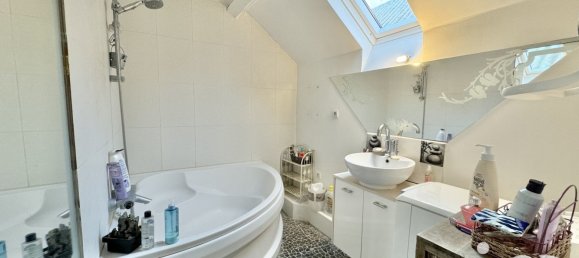 2 Schlafzimmer Haus in Rouvres-en-Multien, France, Nr. 228668 10