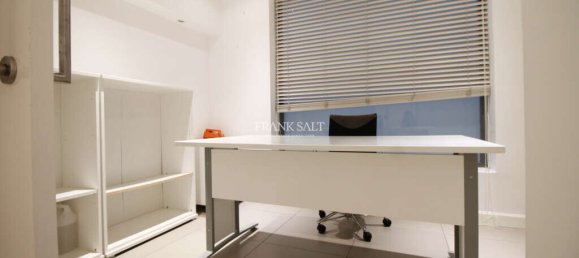 3 Schlafzimmer Wohnung in Saint Julian's, Malta, Nr. 9030 32