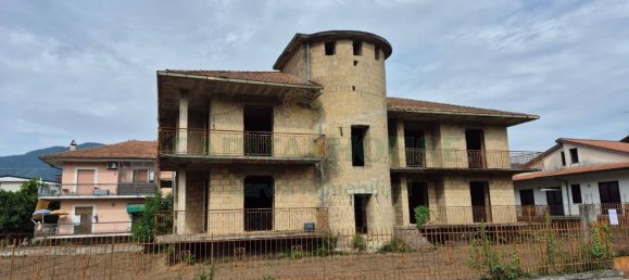 4 bedrooms Villa in Montoro, Italy No. 325555 7