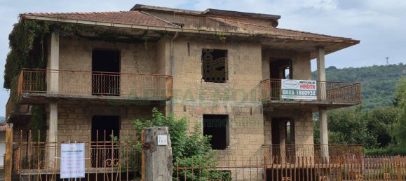 4 bedrooms Villa in Montoro, Italy No. 325555 4