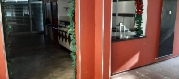 4-Zimmer Gewerbliche Immobilie in Saronno, Italy, Nr. 346662 3