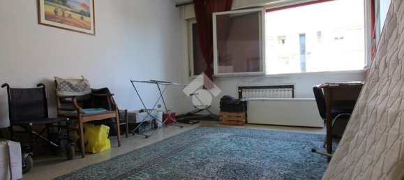 Apartamento de 2 dormitorios en Bologna, Italy No. 79842 3
