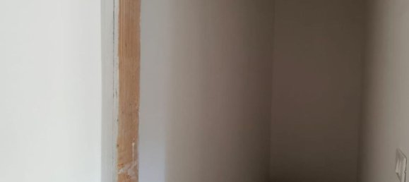 Квартира с 4 комнатами в Виллафранк ин Луниджана, Италия № 281606 14